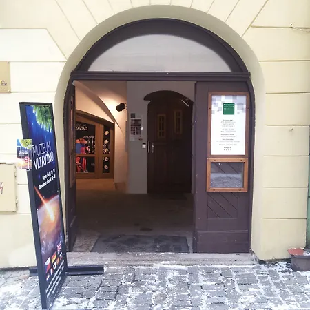 Muzeum Vltavinu Διαμέρισμα