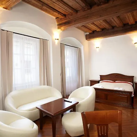 Apartamento Muzeum Vltavínů *