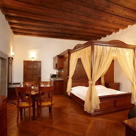 Muzeum Vltavinu Apartment