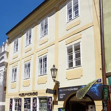 Muzeum Vltavínů Apartamento *