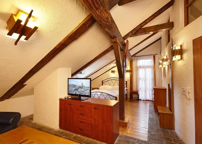 Muzeum Vltavinu Apartment